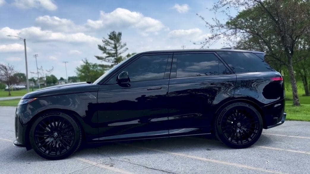 Range Rover Sport SV Edition Two in Sri Lanka